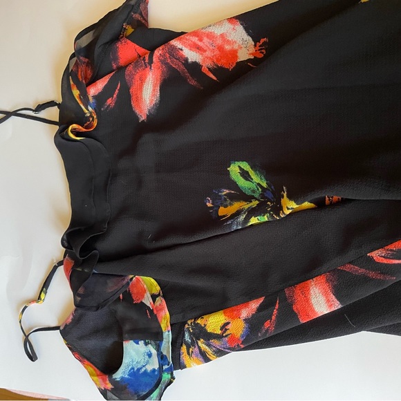 Mossimo Ruffle Tank Top - Picture 2 of 2